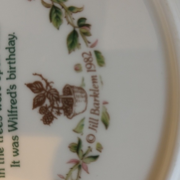 Royal Doultan Brambly Hedge SPRING Jill Barklen Collection Plate MINT Circa 1982 - Picture 5 of 6